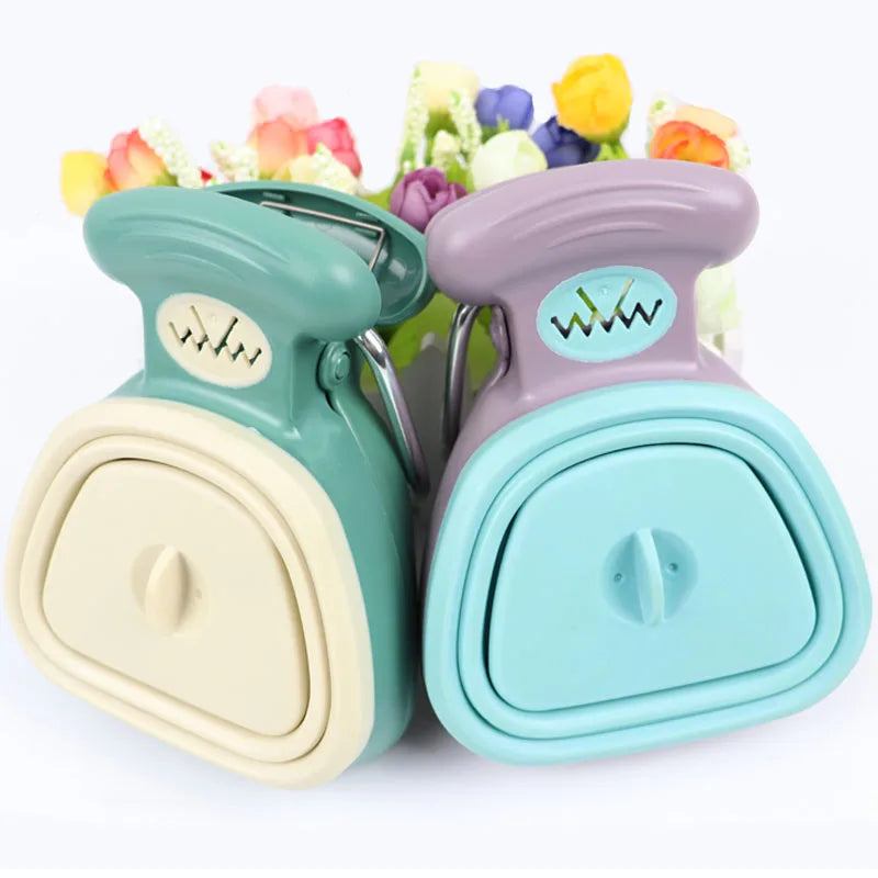 PawPort™ Foldable Pet Pooper Scooper – Clean & Go with Decomposable Bags